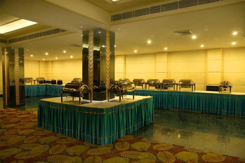 Continent Nakodar Hotel & Resorts Exterior foto